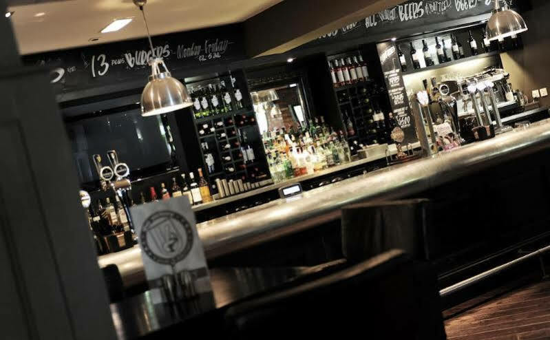Village Hotel Warrington Zewnętrze zdjęcie